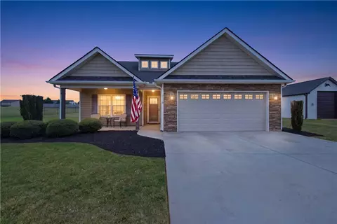 1018 Stoneham Cir, Anderson, SC 29626