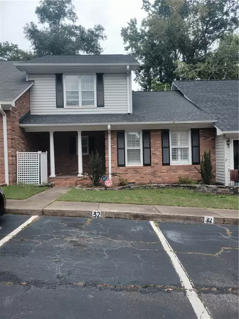 32 Somersett Dr, Spartanburg, SC 29301