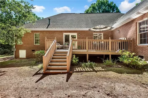 Exterior - 100 Regent Rd, Anderson, SC 29621 photo 5 of 9