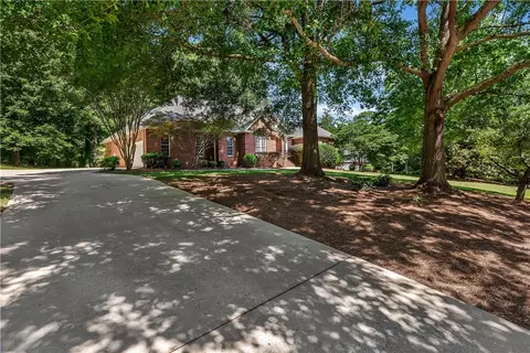 Exterior - 100 Regent Rd, Anderson, SC 29621 photo 4 of 9