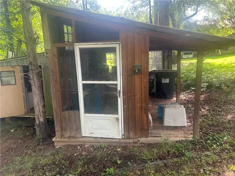 Exterior - 418 Saluda Rd, Williamston, SC 29697 photo 10 of 12