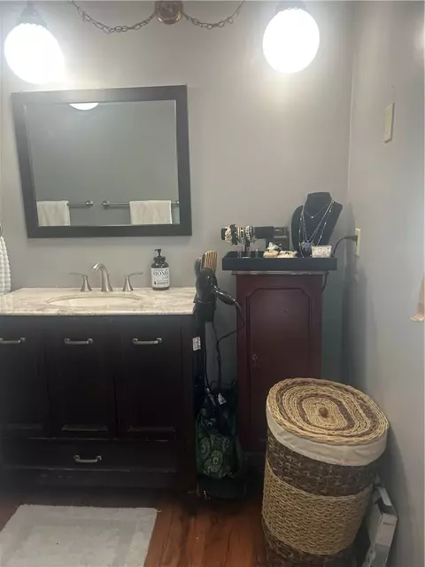Bath - 418 Saluda Rd, Williamston, SC 29697 photo 3 of 5