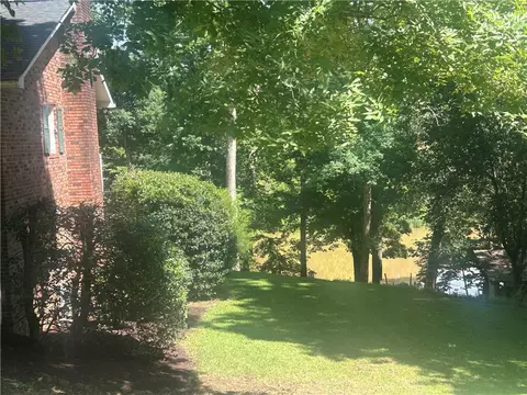 Exterior - 418 Saluda Rd, Williamston, SC 29697 photo 5 of 12
