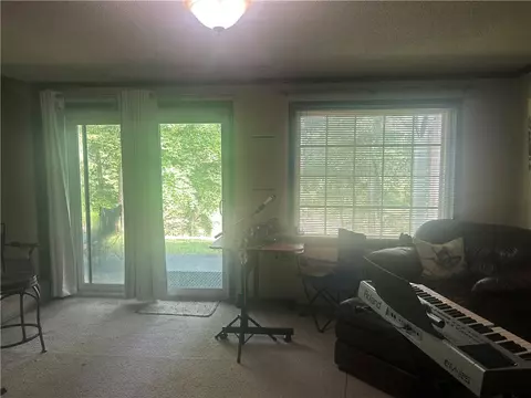Living - 418 Saluda Rd, Williamston, SC 29697 photo 2 of 3