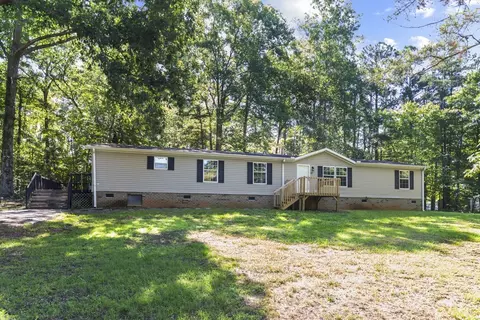 111 Shoals Ct, Six Mile, SC 29682
