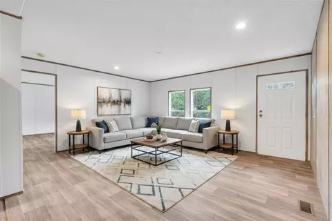 107 Chantilly Cir, Starr, SC 29684 photo 2