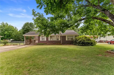 Exterior - 222 Whiten Rd, Anderson, SC 29621 photo 1 of 12