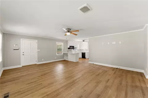 Living - 222 Whiten Rd, Anderson, SC 29621 photo 4 of 5