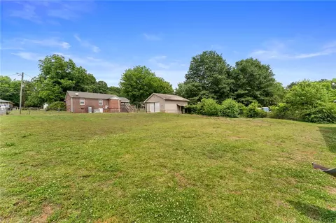 Exterior - 222 Whiten Rd, Anderson, SC 29621 photo 11 of 12