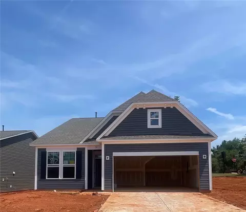 50 Halsey St, Central, SC 29630