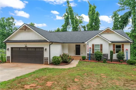 429 Nelson Dr, Anderson, SC 29621