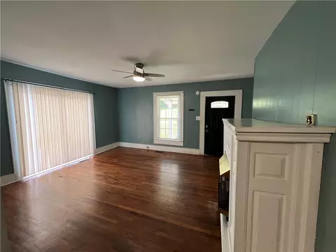 Living - 309 Jaynes St, Walhalla, SC 29691 photo 2 of 2