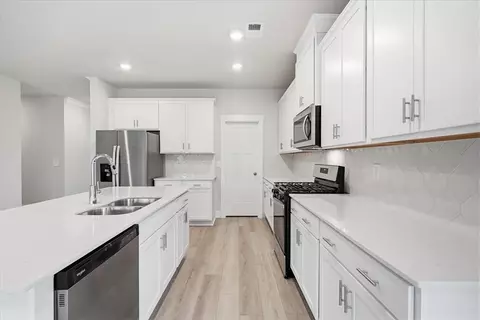 Kitchen - 416 Ragland Ave, Greer, SC 29651 photo 5 of 5