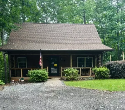 234 Tiger Ln, Westminster, SC 29693