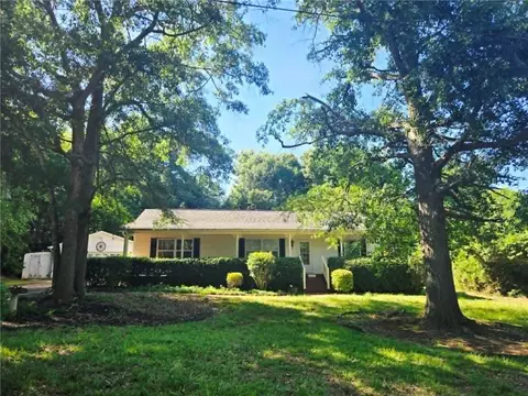 202 Keith Ln, Seneca, SC 29678