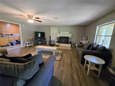 Living - 315 Corn Mill Rd, Pickens, SC 29671 photo 3 of 3