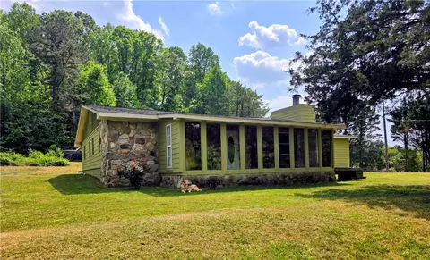 315 Corn Mill Rd, Pickens, SC 29671