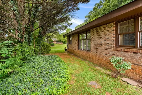 Exterior - 120 Downs Blvd, Clemson, SC 29631 photo 8 of 9