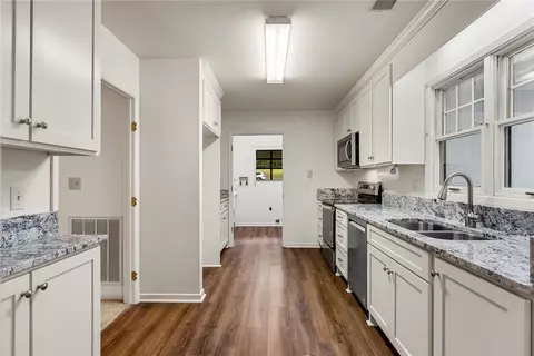 Entry Way - 120 Downs Blvd, Clemson, SC 29631 photo 2 of 3