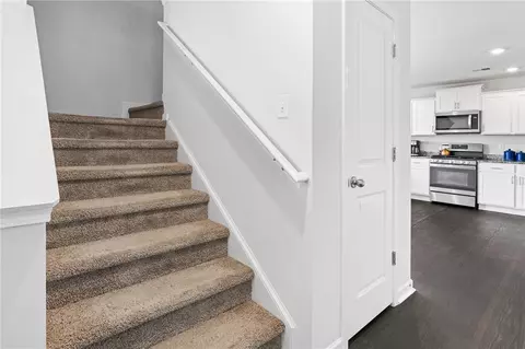 Entry Way - 21 Karkinnen Ct, Pendleton, SC 29670 photo 1 of 3