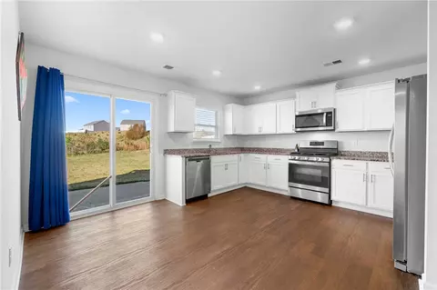 Kitchen - 21 Karkinnen Ct, Pendleton, SC 29670 photo 1 of 3