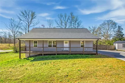 745 Dave Nix Rd, Seneca, SC 29678