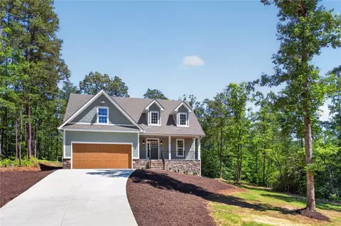 438 Falcons Lair West Dr, Walhalla, SC 29691
