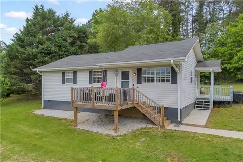 126 Little Choestoea Rd, Westminster, SC 29693