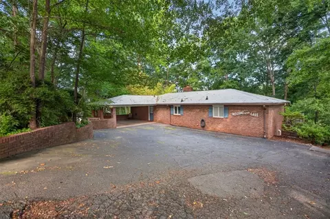 1021 Arrowhead Pt, Anderson, SC 29625