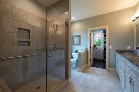 Bath - 217 Pershing Ave, Clemson, SC 29631 photo 2 of 3