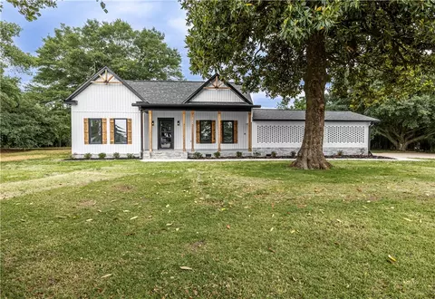 2817 Broadway Lake Rd, Anderson, SC 29621