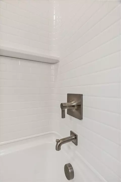 Bath - 248 Brown Cir, Easley, SC 29642 photo 6 of 6