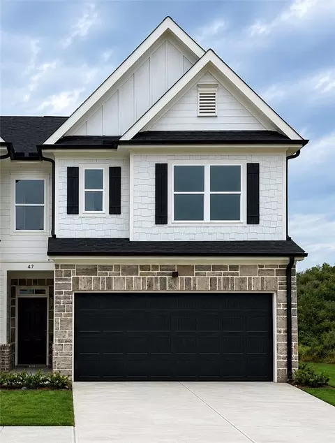 47 Crest Dr #8, Hartwell, GA 30643