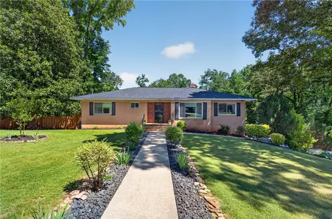 113 Mcbee Ave, Easley, SC 29640