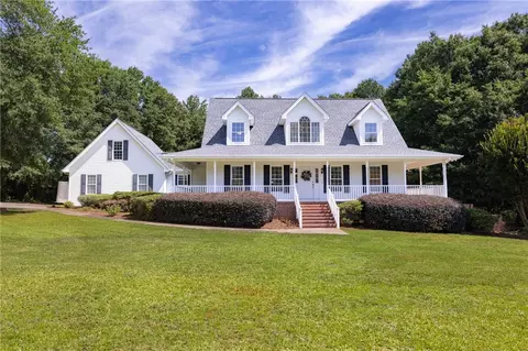 105 Planters Dr, Seneca, SC 29678