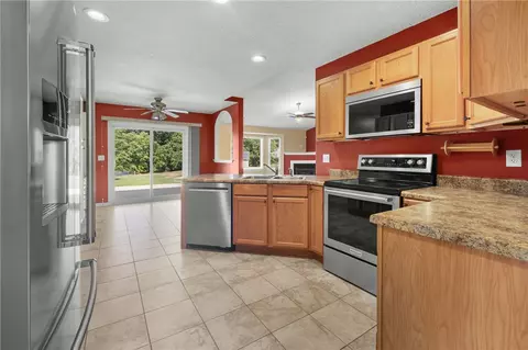 109 Cedar Glen Dr, Williamston, SC 29697 photo 6