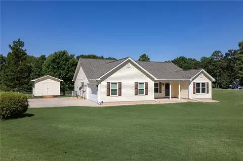 109 Cedar Glen Dr, Williamston, SC 29697 photo 2