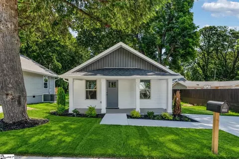 110 Mcdade St, Greenville, SC 29611
