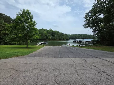 116 Oconee Ave, Westminster, SC 29693 photo 3
