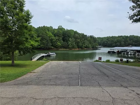 116 Oconee Ave, Westminster, SC 29693 photo 2