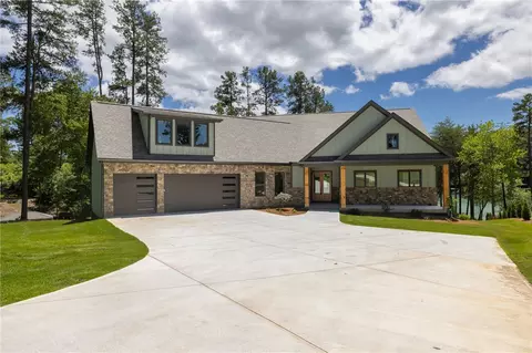 713 Bay Harbor Ln, Seneca, SC 29672