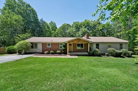 109 Lanford Dr, Seneca, SC 29672