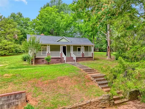 403 Trussell St, Honea Path, SC 29654