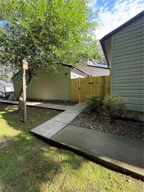 125 Maple St #110, Pendleton, SC 29670