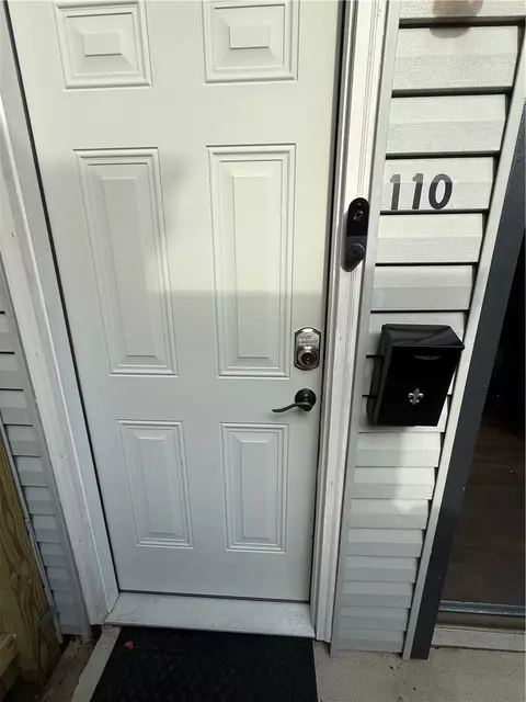 Entry Way - 125 Maple St #110, Pendleton, SC 29670 photo 1 of 2