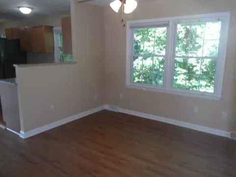 2011 Forest Dr, Seneca, SC 29672 photo 8