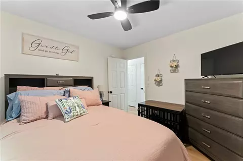 126 Grand Oak Cir, Pendleton, SC 29670 photo 14