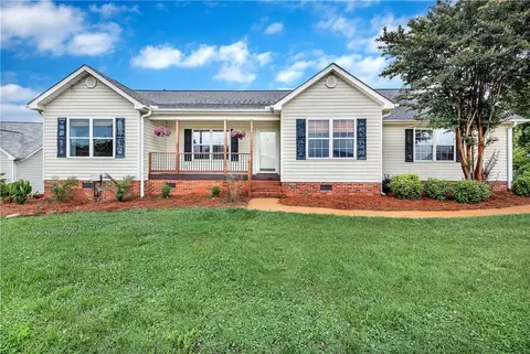 116 Mcclain Lake Dr, Anderson, SC 29625