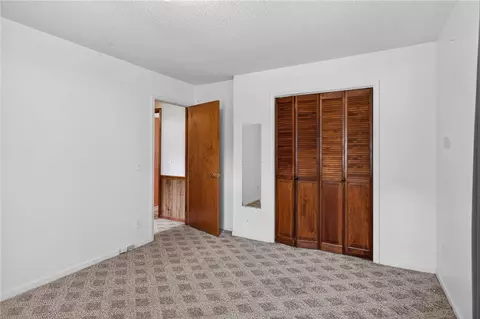 Bedroom - 112 Holliday Ln, Pendleton, SC 29670 photo 6 of 8