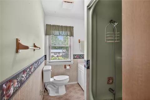 Bath - 112 Holliday Ln, Pendleton, SC 29670 photo 3 of 5